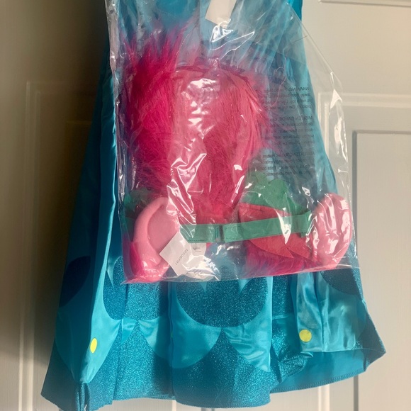 Trolls Poppy Rainbow Child Deluxe Costume Dress - Picture 3 of 10